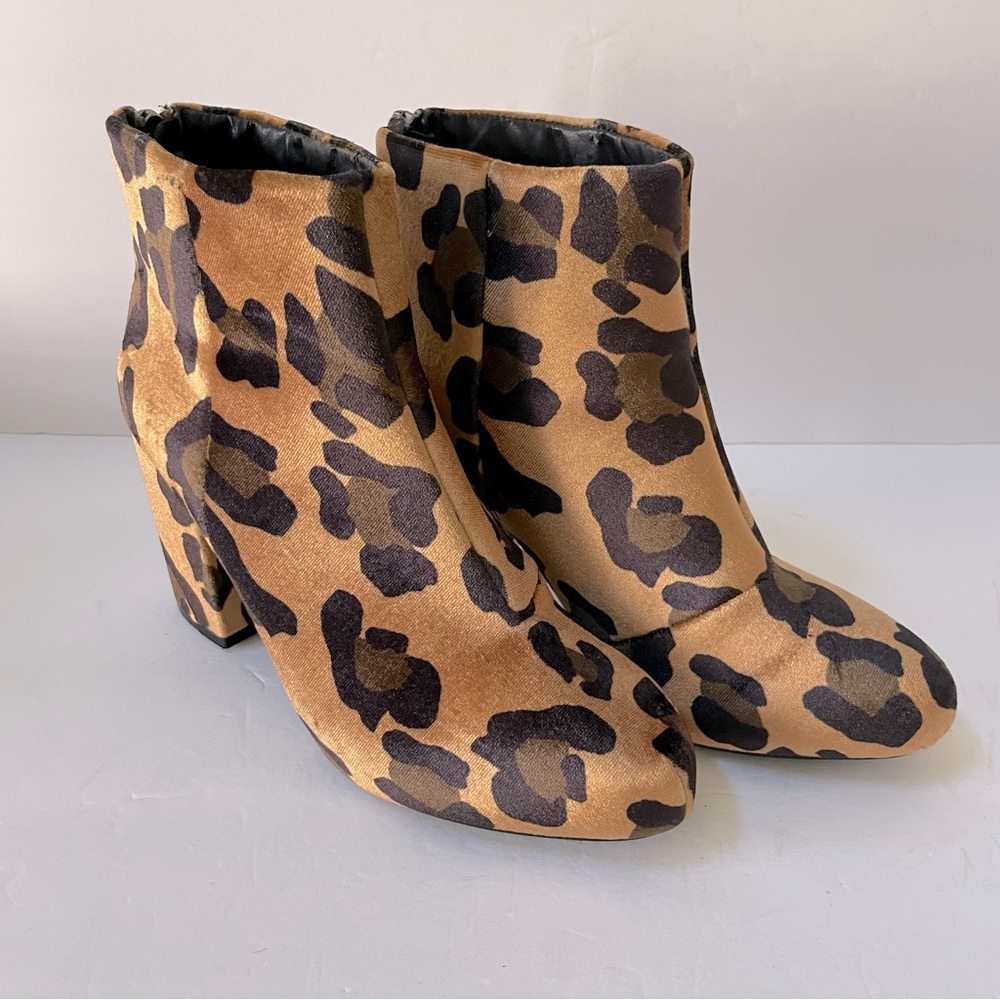 ASOS Elijah Leopard Print Velvet Ankle Boots Size 5